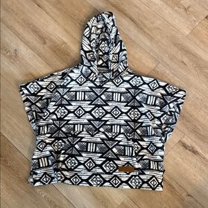 Kavu tribal fleece poncho